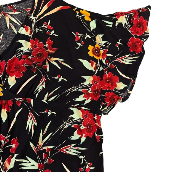 Kori Floral Blouse with Tassel Fringe Hem - Picture 6 of 6